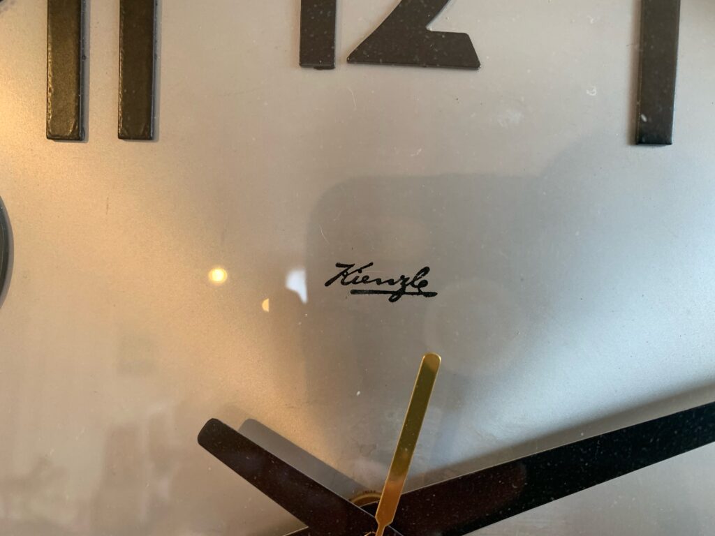 KIENZLE(キンツレ)の掛け時計│Seiホームページ